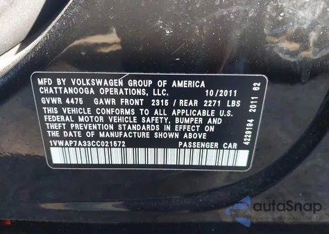 2012 Volkswagen Passat 2.5L S z USA, uszkodzony, nr VIN 1VWAP7A33CC021572